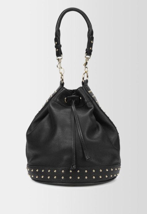 The Alexia Fast bucket tote, bucket tote, Alexia Fast, Canadian, Danier, Danier Leather, tote, Tom Cruise, Jack Reacher, The Secret Circle, Canadian Celeb, celebrity